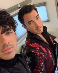 Jonas Brothers on Instagram: “A little behind the scenes look for you guys from the #SuckerVideo 🍭”