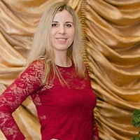 Елена Устинова