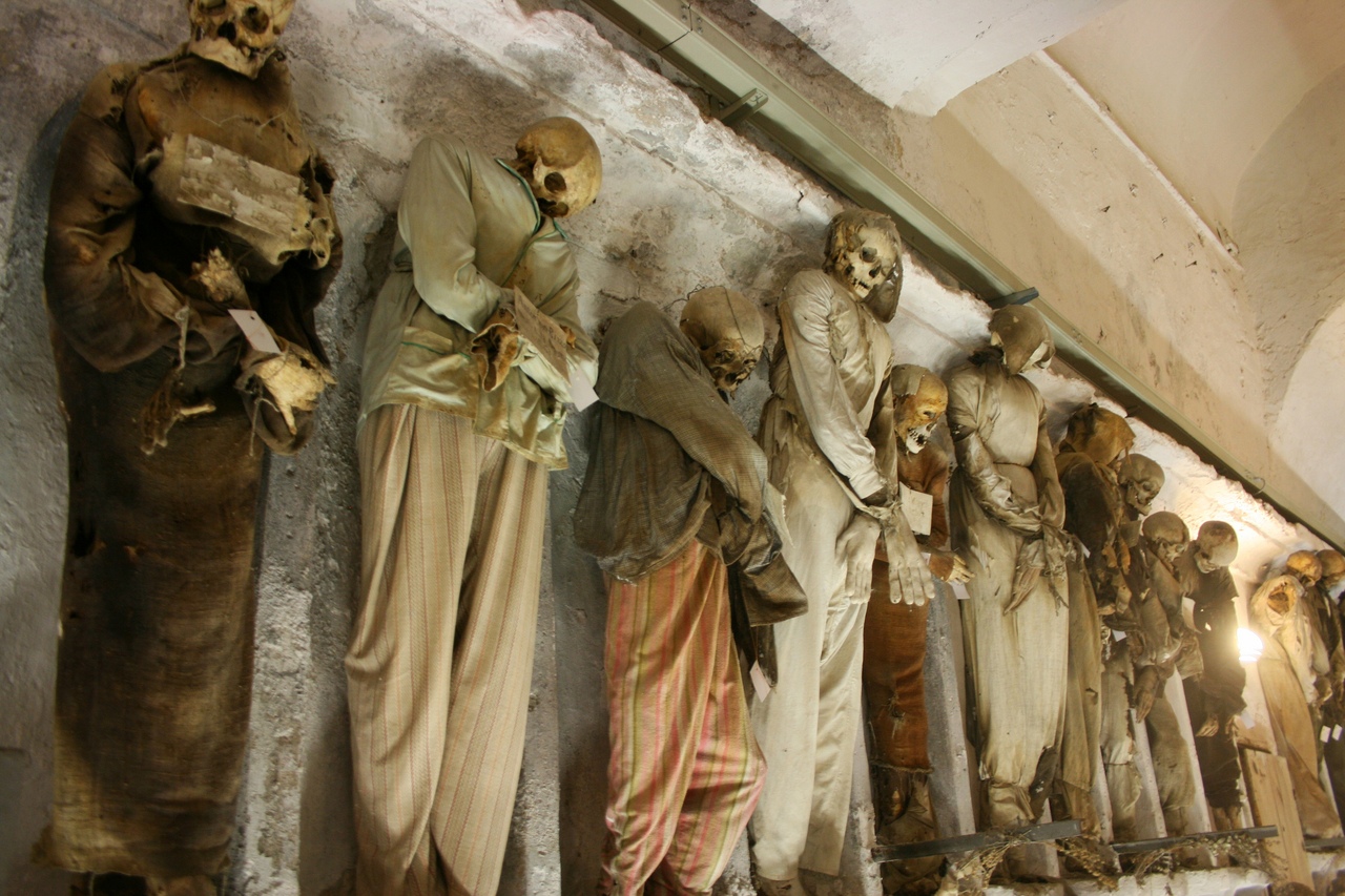 Музей смерти (Катакомбы капуцинов) Catacombe dei Cappuccini Музей смерти (Катакомбы капуцинов) Catacombe dei Cappuccini