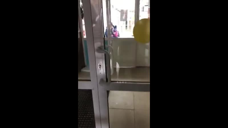 Вход в аптеку в Якутске