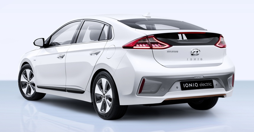На выставке Иннопром покажут электромобиль Hyundai Ioniq. На выставке Иннопром покажут электромобиль Hyundai Ioniq.