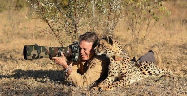10 фотографов, которые подобрались к животным слишком близко Есть такие невероятные люди на свете, и это — фотографы. Энтузиасты своего дела и просто хорошие люди, готовые ради удачного кадра на