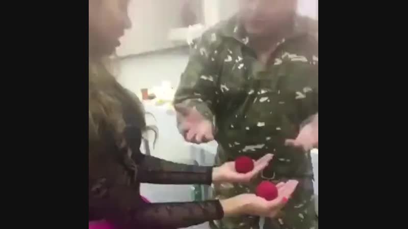 Ding dong. Поролоновый член
