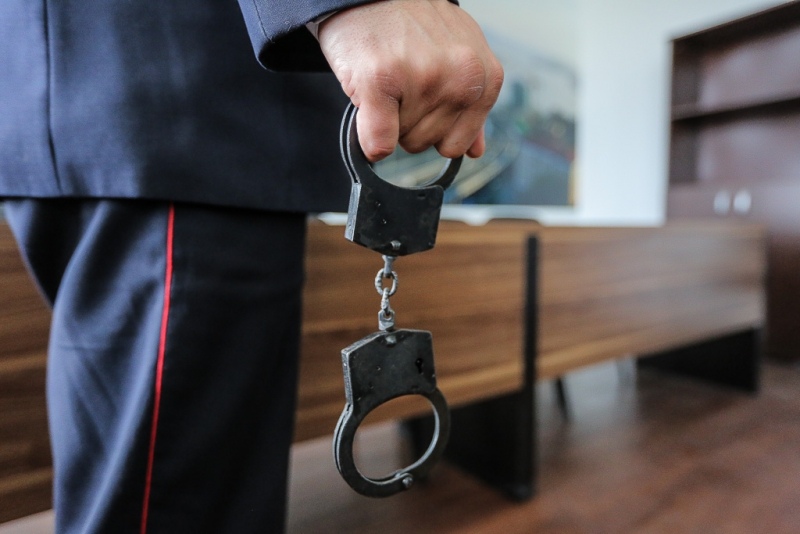 Два молодых парня пойдут под суд за уничтожение автомобиля под Зеленчукской