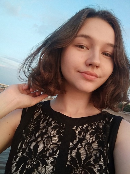 Доброго времени суток. Нас зовут Юлия (22 года) и Егор (20 лет), мы ищем комнату до 22-24К. Самое главное – в пределах МКАД и близко к метро. Без залога и комиссий. <br><br>Юлия закончила вуз в СПб, сейчас стажируется. Я работаю младшим разработчиком в консалтинговой компании, учусь. Мы не курим/не пьем, в основном на работе/учебе. Любим порядок и чистоту, так что хотелось бы иметь соседей со схожими взглядами. <br><br>Не рассматриваем квартиры, где проживают животные, так как у Юлии аллергия (молодому человеку на фото пришлось мыть руки после уличного котика), а также предложения без договора об аренде, коммунальные квартиры, и квартиры, где места общего пользования в очень грустном состоянии.<br><br>Все предложения пишите в лс.<br><br> - фото Фото: Доброго времени суток. Нас зовут Юлия (22 года) и Егор (20 лет), мы ищем комнату до 22-24К. Самое главное – в пределах МКАД и близко к метро. Без залога и комиссий. <br><br>Юлия закончила вуз в СПб, сейчас стажируется. Я работаю младшим разработчиком в консалтинговой компании, учусь. Мы не курим/не пьем, в основном на работе/учебе. Любим порядок и чистоту, так что хотелось бы иметь соседей со схожими взглядами. <br><br>Не рассматриваем квартиры, где проживают животные, так как у Юлии аллергия (молодому человеку на фото пришлось мыть руки после уличного котика), а также предложения без договора об аренде, коммунальные квартиры, и квартиры, где места общего пользования в очень грустном состоянии.<br><br>Все предложения пишите в лс.<br><br>