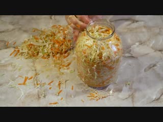 Квашеная капуста на зиму в банках. Наш семейный простой рецепт