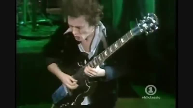 ACDC - Whole Lotta Rosie - Live 1977