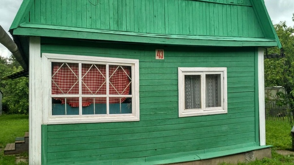Фото: Продается дача в СНТ Металлург-3. На участке 2-этажный дом из бревна с мансардой 40 кв. м., 3 комнаты. Фундамент ленточный, есть подпол. Участок 6 соток, огожен деревянным забором с 3-х сторон. Свет подключен, колодец на участке. На участке есть плодовые деревья, сарай, туалет. Отличная транспортная доступность, подъезд — асфальт. Лес — 500м. Ближайшая ж/д — Ступино <br>Все документы готовы к сделке. <br>Юридическое сопровождение АН