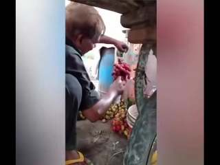 Самые спелые фрукты, покупайте!