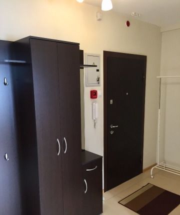 М.Сходненская/Химкинский бульвар 14к3 <br>Стоимость 26.000(50% залог) <br>Звоните 8-925-52-30-62-79 Григорий <br> <br>Квартира в новом доме, с отделкой. Отсутствие поблизости дорог обеспечивает спокойствие и тишину. Квартира светлая, окна выходят на юго-запад. В комнате необходимая мебель, телевизор, телевидение Триколор, интернет, гладильная доска, утюг. На кухне гарнитур со всей необходимой встроенной техникой, 2-х камерный холодильник, микроволновка, чайник. В ванной комнате стиральная машина, новая сантехника. Остекленный балкон. От метро пешком 3 минуты. Старый район Москвы, развитая инфраструктура. В шаговой доступности новый современный ТЦ Калейдоскоп с кинотеатром Балтика, а также все сетевые продуктовые магазины. В 300 м благоустроенный парк Северное Тушино с оборудованным пляжем на канале Москвы-реки. - фото Фото: М.Сходненская/Химкинский бульвар 14к3 <br>Стоимость 26.000(50% залог) <br>Звоните 8-925-52-30-62-79 Григорий <br> <br>Квартира в новом доме, с отделкой. Отсутствие поблизости дорог обеспечивает спокойствие и тишину. Квартира светлая, окна выходят на юго-запад. В комнате необходимая мебель, телевизор, телевидение Триколор, интернет, гладильная доска, утюг. На кухне гарнитур со всей необходимой встроенной техникой, 2-х камерный холодильник, микроволновка, чайник. В ванной комнате стиральная машина, новая сантехника. Остекленный балкон. От метро пешком 3 минуты. Старый район Москвы, развитая инфраструктура. В шаговой доступности новый современный ТЦ Калейдоскоп с кинотеатром Балтика, а также все сетевые продуктовые магазины. В 300 м благоустроенный парк Северное Тушино с оборудованным пляжем на канале Москвы-реки.
