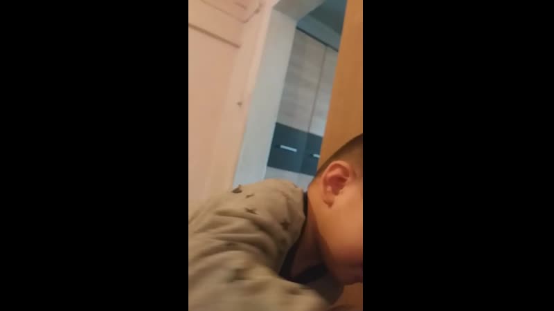 анасын еркелетуи