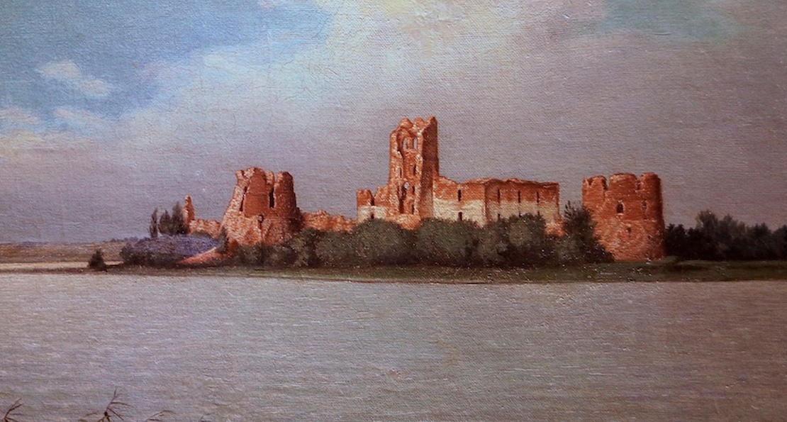 Замок в Троках -- руины