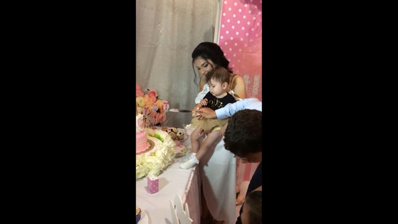 Годик нашей доченьке Ninel ♥️♥️♥️