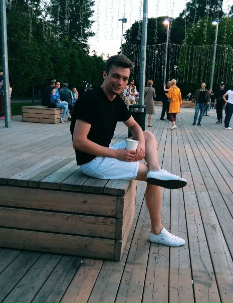 День добрый. С начала августа я и мой друг ищем однокомнатную квартиру либо студию(бюджет до 30.000 рублей). Предпочтительно север Москвы в пешей доступности до метро. В идеале хотим чистую квартиру без ковров, советской мебели, с косметическим ремонтом, в стиле современного минимализма. <br>О себе: молодые ребята, адекватные, работающие, чистоплотные, платежеспособные. Со своей стороны гарантируем своевременную оплату, поддержание порядка и отсутствие конфликтов с соседями. Писать в лс<br> Абкеримов - фото Фото: День добрый. С начала августа я и мой друг ищем однокомнатную квартиру либо студию(бюджет до 30.000 рублей). Предпочтительно север Москвы в пешей доступности до метро. В идеале хотим чистую квартиру без ковров, советской мебели, с косметическим ремонтом, в стиле современного минимализма. <br>О себе: молодые ребята, адекватные, работающие, чистоплотные, платежеспособные. Со своей стороны гарантируем своевременную оплату, поддержание порядка и отсутствие конфликтов с соседями. Писать в лс<br> Абкеримов