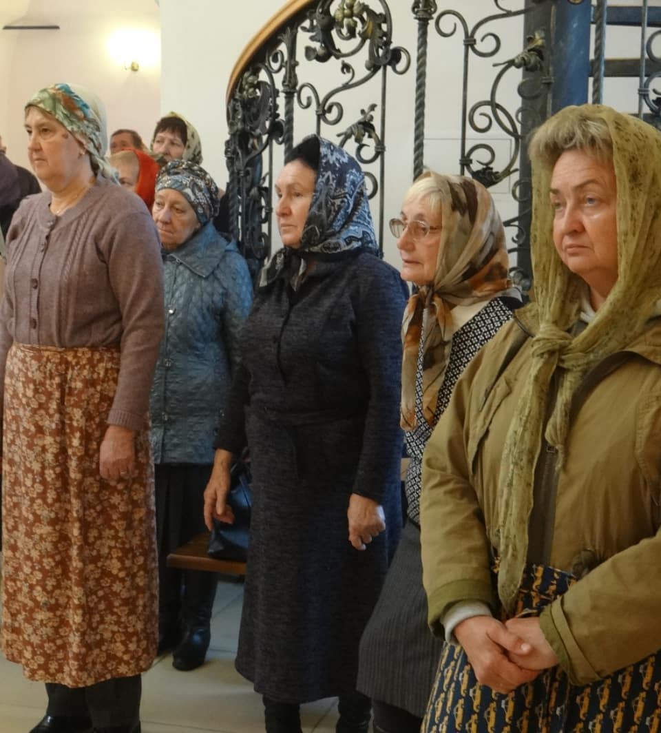 В Казанском храме в Товарищеве завершились 6-летние труды по воссозданию пятиярусного иконостаса