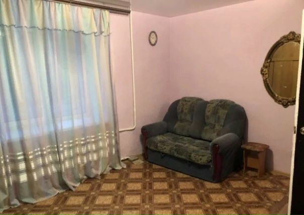 Фото: Сдам квартиру-Квартира, очень уютная и чистая, вся мебель и техника необходимая имеется, всё как на фото. Фото родные. Кабельное и интернет проведены. <br>телефон: 89251175719 <br>цена:19000 <br>Москва <br>Сахалинская улица, 10/17