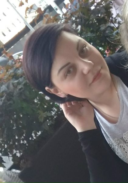 Фото: Срочно!!! Срочно!!! Заселение сегодня!!! Сниму комнату в Москве до 15000р. желательно в шаговой доступности к метро на длительный срок от собственника, никакой субаренды только напрямую с собственником заключение договора!!! Агентам не беспокоить!!!<br>Рассмотрю любой район Москвы. Проживать буду одна. Тишину, порядок, своевременную оплату гарантирую! Курю! Проживание без хозяев и семейнных пар с детьми и животных! Звонить до 21:00, если не отвечаю, пишите ватсап, вайбер либо перезвоню сама (на работе)<br> Leontyeva