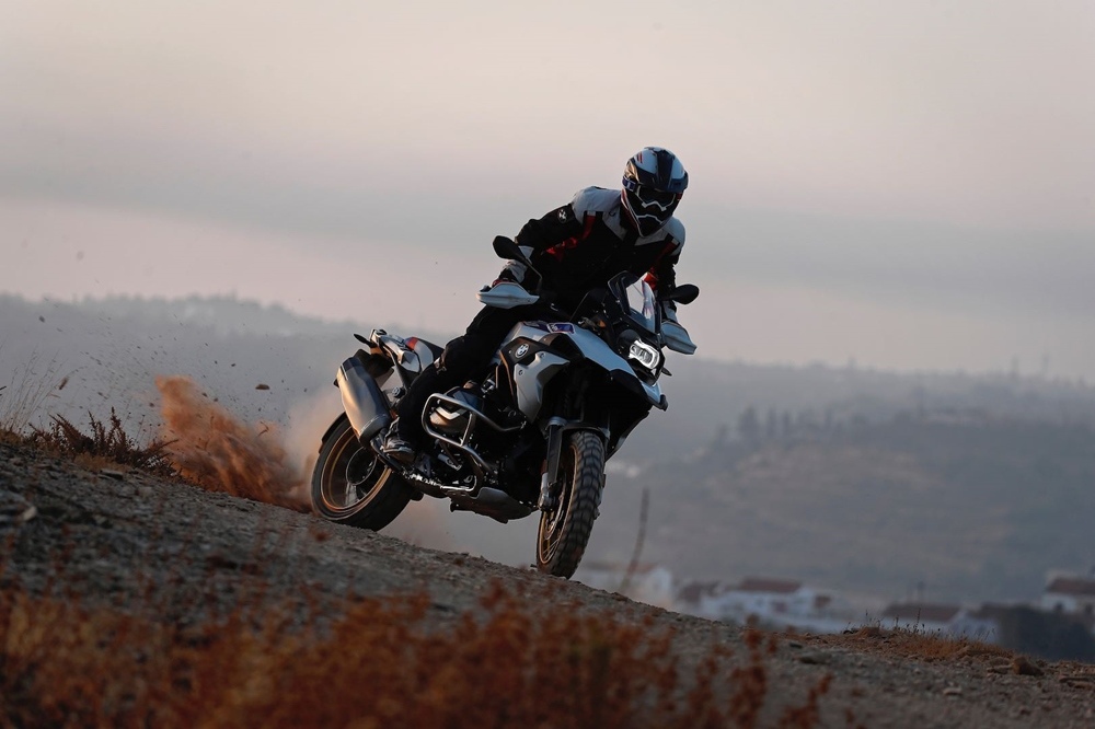 Новый турэндуро BMW R1250GS 2019