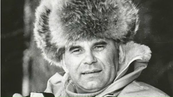 Пять лет назад, 12 августа 2013 года, после продолжительной болезни в возрасте 83 лет умер в Москве Василий Михайлович Песков. 