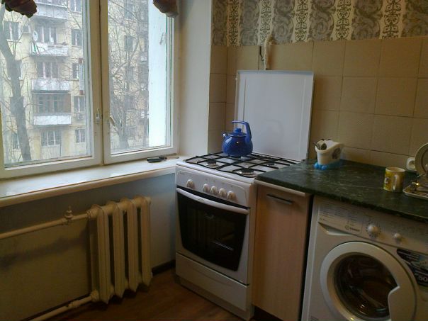 Сдам 2-ух комнатную квартиру после косметического ремонта. Площадь 42 кв. метра (изолир. 18+9, 3 этаж в пятиэтажном доме) + балкон. Ул. Генерала Глаголева угол Маршала Жукова. До станции метро Полежаевская за 15 мин. и до станции Октябрьское поле за 20 мин. легко доехать на общественном транспорте (в начале 2020 года планируется открытие станции метро «Улица Народного Ополчения» в шаговой доступности). Рядом Серебряный бор, продуктовые и хозяйственные магазины, а также сбербанк. Арендная плата 35 000 р. <br> Звонить Татьяне: 89629142440( Либо писать в лс) - фото Фото: Сдам 2-ух комнатную квартиру после косметического ремонта. Площадь 42 кв. метра (изолир. 18+9, 3 этаж в пятиэтажном доме) + балкон. Ул. Генерала Глаголева угол Маршала Жукова. До станции метро Полежаевская за 15 мин. и до станции Октябрьское поле за 20 мин. легко доехать на общественном транспорте (в начале 2020 года планируется открытие станции метро «Улица Народного Ополчения» в шаговой доступности). Рядом Серебряный бор, продуктовые и хозяйственные магазины, а также сбербанк. Арендная плата 35 000 р. <br> Звонить Татьяне: 89629142440( Либо писать в лс)