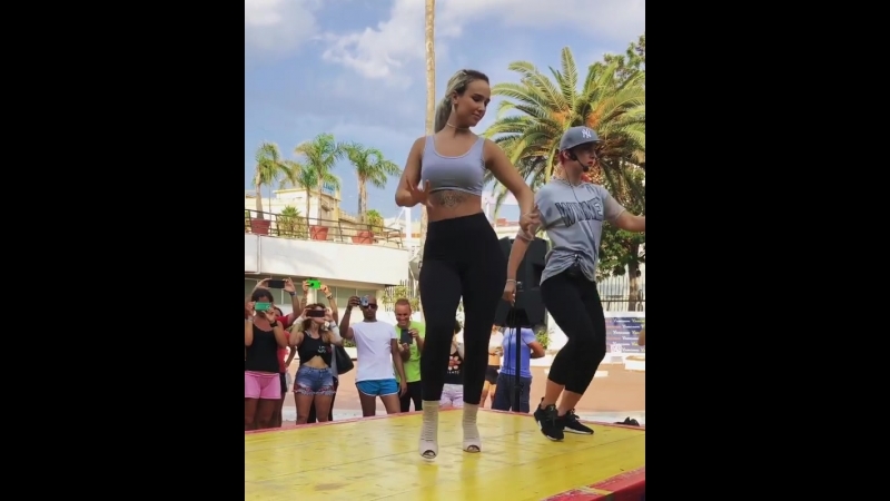 Magdalena Liuzza. Bachata workshop