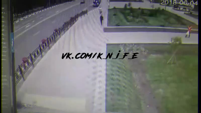 K N I F E | M I N Y C x T R I