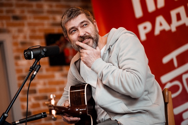 Сегодня исполняется 49 лет Александру Васильеву- российскому музыканту, поэту, композитору, лидеру группы 