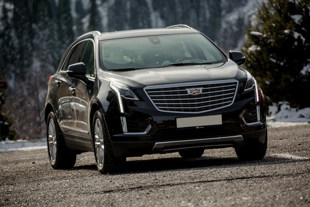 Зона комфорта Cadillac XT5. Главные фишки самого недооцененного в России премиального кроссовера. Cadillac XT5 уже два года продается в России. У него яркая внешность и привлекательная цена, но