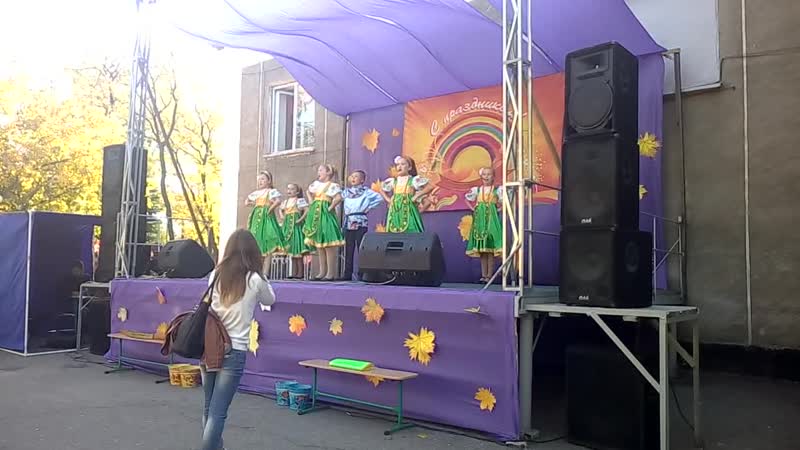 На горе береза