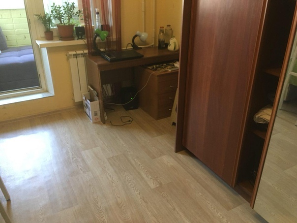 МОСКВА М. Орехово поянного АДЕКВАТНОГО соседа в комнату (парня или девушку) на длительный срок проживания. (600 метров от метро). <br>Плюсы: <br> <br> Залоги, Комиссии, Депозиты - забудьте. <br> Всегда стабильный день оплаты; <br> Постоянные дружные соседи (ВСЕ СЛАВЯНЕ); <br> Курение и алкоголь воспрещены; <br> В оплату включены КУ и wi-fi; <br> развита Транспортная развязка: метро автобусы рядом с домом <br>8. Все ПРОДУКТОВЫЕ магазины ДЕТСКИЙ ПАРК, крутой ТРК, ашан и ТРЦ рядом <br> <br>Пожелания: <br>1. Гражданин РФ РБ УКРАИНА ; <br>2. Пунктуальный в оплате; <br>3. Чистоплотный и дружелюбный; <br>4. Без ВП (хотя бы не дома). <br> <br>Предлагаю: проживание на длительный срок в трехкомнатной квартире у метро, с хорошим и качественым ремонтом, с дружным сплоченным постоянным соседким коллективом. <br> <br>Имеются: микроволновка, холодильники, стиральная машина, пылесос, интернет на wi-fi,доска и утюг, мультиварка и прочая электротехническая роскошь))). Современная и опрятная мебель, кухонный гарнитур, всем можно и нужно пользоваться и чувствовать себя как дома. <br> <br>Соседи - добропорядочные молодые люди, славянской внешности, которые помогут Вам в любом вопросе. Вы будете третьим человеком в большой комнате. За сохранение лич вещей будьте спокойны. Только постоянный коллектив. <br> <br>ОПЛАТА 1 РАЗ В МЕСЯЦ 7500р. (НАЛИЧНЫЙ БЕЗНАЛИЧНЫЙ РАСЧЕТ) <br> <br>ЗВОНИТЕ: 8 926 730 66 12 так же телеграмм и вотсАп <br> писать мне в личку не надо!!! <br> писать можно сюда: (это собственник) - фото Фото: МОСКВА М. Орехово поянного АДЕКВАТНОГО соседа в комнату (парня или девушку) на длительный срок проживания. (600 метров от метро). <br>Плюсы: <br> <br> Залоги, Комиссии, Депозиты - забудьте. <br> Всегда стабильный день оплаты; <br> Постоянные дружные соседи (ВСЕ СЛАВЯНЕ); <br> Курение и алкоголь воспрещены; <br> В оплату включены КУ и wi-fi; <br> развита Транспортная развязка: метро автобусы рядом с домом <br>8. Все ПРОДУКТОВЫЕ магазины ДЕТСКИЙ ПАРК, крутой ТРК, ашан и ТРЦ рядом <br> <br>Пожелания: <br>1. Гражданин РФ РБ УКРАИНА ; <br>2. Пунктуальный в оплате; <br>3. Чистоплотный и дружелюбный; <br>4. Без ВП (хотя бы не дома). <br> <br>Предлагаю: проживание на длительный срок в трехкомнатной квартире у метро, с хорошим и качественым ремонтом, с дружным сплоченным постоянным соседким коллективом. <br> <br>Имеются: микроволновка, холодильники, стиральная машина, пылесос, интернет на wi-fi,доска и утюг, мультиварка и прочая электротехническая роскошь))). Современная и опрятная мебель, кухонный гарнитур, всем можно и нужно пользоваться и чувствовать себя как дома. <br> <br>Соседи - добропорядочные молодые люди, славянской внешности, которые помогут Вам в любом вопросе. Вы будете третьим человеком в большой комнате. За сохранение лич вещей будьте спокойны. Только постоянный коллектив. <br> <br>ОПЛАТА 1 РАЗ В МЕСЯЦ 7500р. (НАЛИЧНЫЙ БЕЗНАЛИЧНЫЙ РАСЧЕТ) <br> <br>ЗВОНИТЕ: 8 926 730 66 12 так же телеграмм и вотсАп <br> писать мне в личку не надо!!! <br> писать можно сюда: (это собственник)