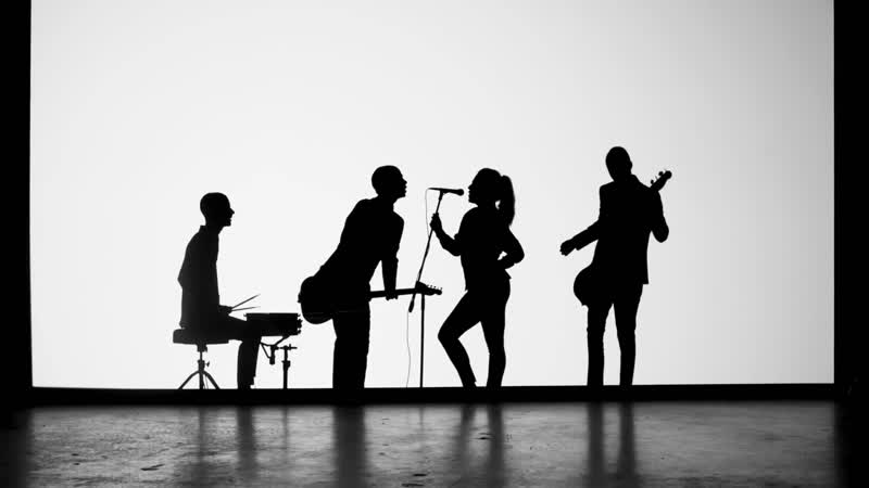 The Interrupters - Shes Kerosene