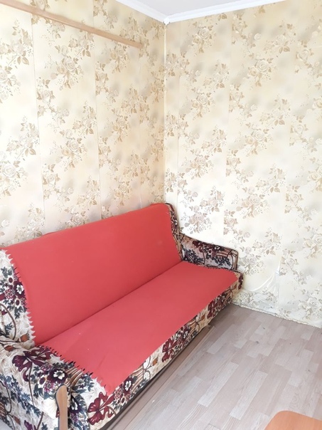 СПб сдаётся комната. в 4ех комнатной кв-ре. От метро проспект ВЕТЕРАНОВ 8 минут пешком. 11 т р, к. у. в стоимость включены. Для одного человека. РФ или Белоруссия и Украина, Молдавия. Без животных. <br>В комнате диван и шкаф, стол. В квартире стиралка, холодильник, интернет. От собственника. 89046011813 - фото Фото: СПб сдаётся комната. в 4ех комнатной кв-ре. От метро проспект ВЕТЕРАНОВ 8 минут пешком. 11 т р, к. у. в стоимость включены. Для одного человека. РФ или Белоруссия и Украина, Молдавия. Без животных. <br>В комнате диван и шкаф, стол. В квартире стиралка, холодильник, интернет. От собственника. 89046011813