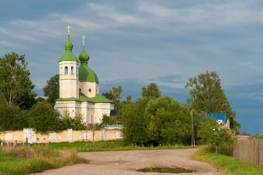 Помощь церкви Иоанна Богослова Помощь церкви Иоанна Богослова
