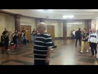 Регина Тодоренко и Art Music Brass Band в метро