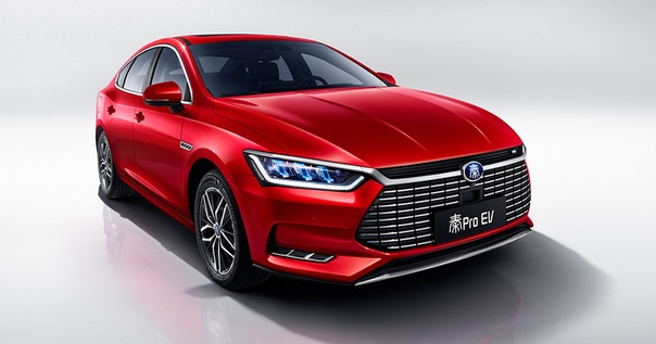 Электроседан BYD Qin Pro обещает до 600 км пробега Фото: autohome.com.cn компания BYDСедан BYD Qin второго поколения увидел свет минувшей весной. Машины с приставкой Pro и симпатичным дизайном