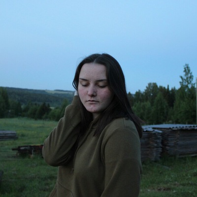 Аня Бурова