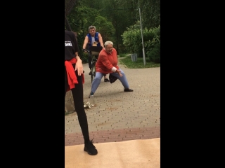 Вот кому все равно, повысили ли пенсионный возраст #юмор #видео #смех #мытищи #танец