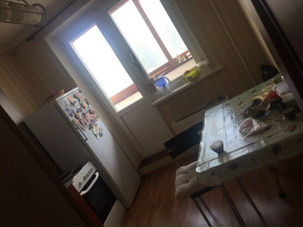 Ищу на подселение девушку-женщину .<br>В однокомнатную квартиру , нас двое , ищем 3 го человека<br>Квартира в шаговой доступности от метро Улицы Академика Янгеля (7 мин)<br>Оплата с учетом к.у 11.000<br>Въезд рассматриваем с 1.10 <br>89159737968<br> Руднева - фото Фото: Ищу на подселение девушку-женщину .<br>В однокомнатную квартиру , нас двое , ищем 3 го человека<br>Квартира в шаговой доступности от метро Улицы Академика Янгеля (7 мин)<br>Оплата с учетом к.у 11.000<br>Въезд рассматриваем с 1.10 <br>89159737968<br> Руднева