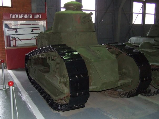 Рено 17 танк