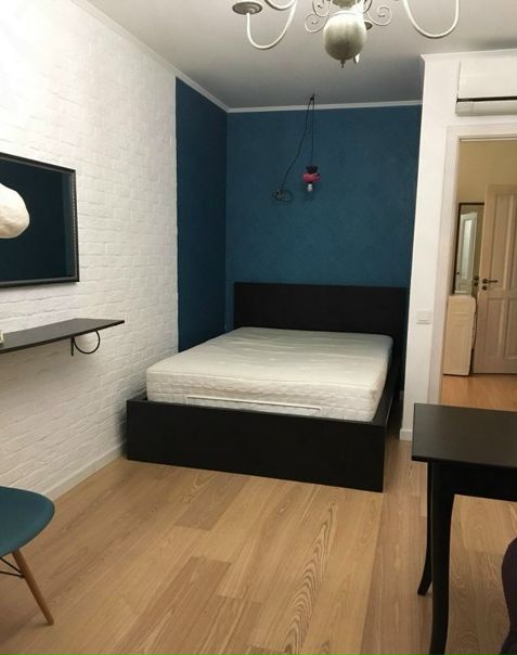 Фото: м.Коньково 400 м <br>Москва, улица Островитянова, 26к2 <br>На длительный срок сдается, квартира в пешей доступности от метро после косметического ремонта, в чистом районе, с развитой инфраструктурой рядом с метро. <br>Квартира оснащена необходимой для проживания мебелью и бытовой техникой.  <br>Цена 28.000т.р  <br>+7 (925) 270-82-24