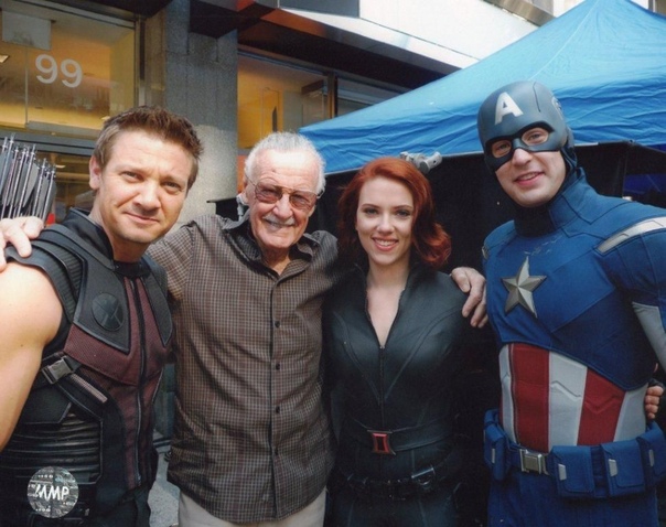 Стэн Ли перед смертью создал нового супергероя Автор комиксов Marvel Стэн Ли вместе с дочерью Джей Си создал нового супергероя перед своей смертью. Об этом Джей Си рассказала порталу TMZ. «Я