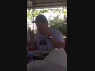 Анекдот про говорящую собаку