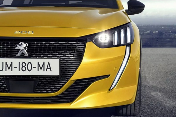 Внешность нового Peugeot 208 раскрыли до премьеры Дизайн хэтчбека выполнен в стиле модели 508В Сети появились фотографии компактного хэтчбека Peugeot 208 нового поколения. Модель получила