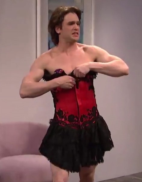 Кит Харингтон станцевал стриптиз в новом выпуске SNL Звезда «Игры престолов» выступил в роли ведущего шоу Saturday Night Live. Уже через неделю состоится премьера финального сезона «Игры