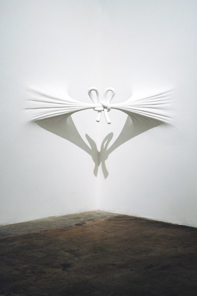 Художник и скульптор Daniel Arsham