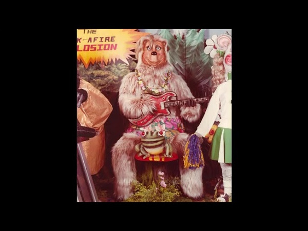 Beach Bear (Rock-Afire Explosion)