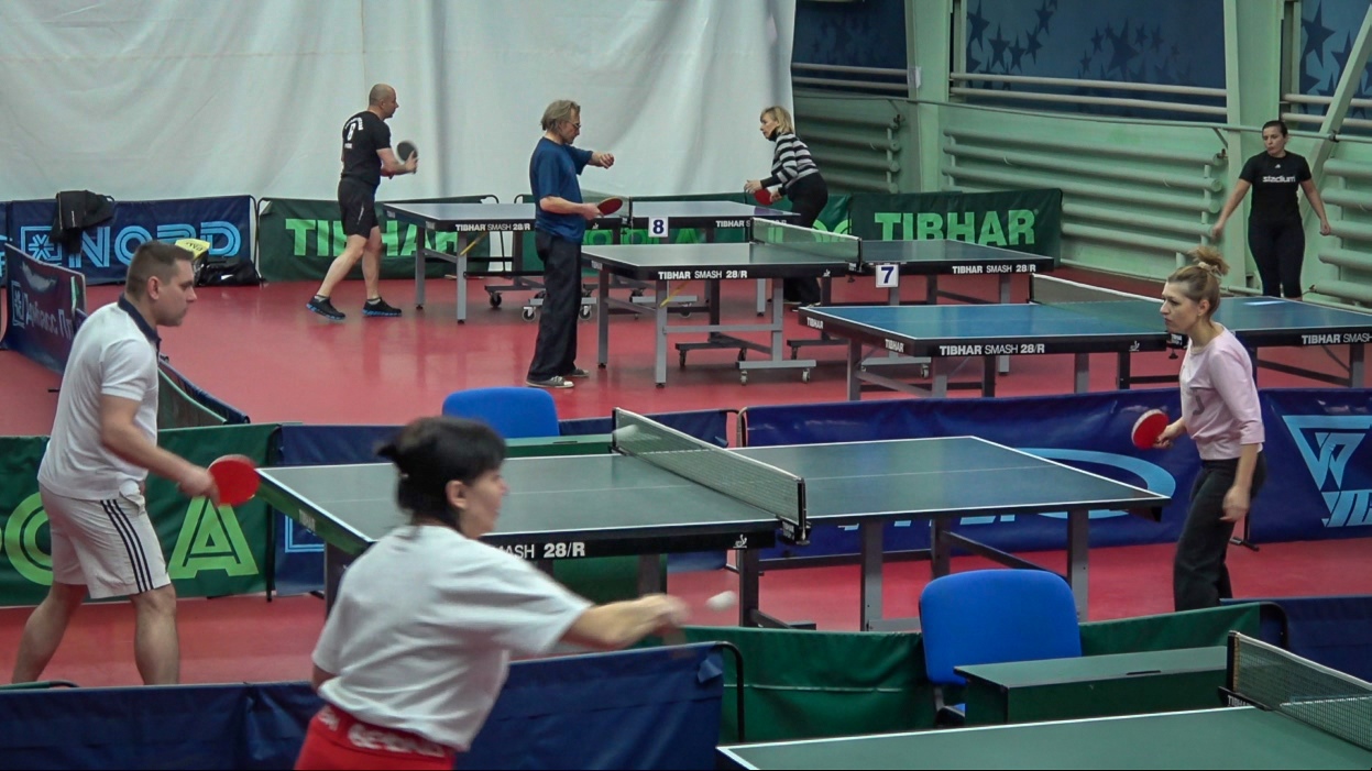 В Донецке продолжается общегородская спартакиада среди сотрудников администраций города и районов