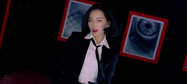 CLC (씨엘씨) - BLACK DRESS