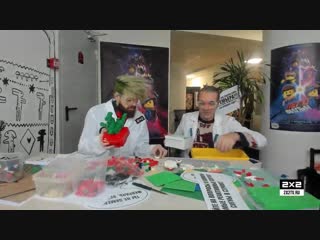LEGOЛИЗАЦИЯ: Собираем Клубнику из кубиков Lego за 2 минуты