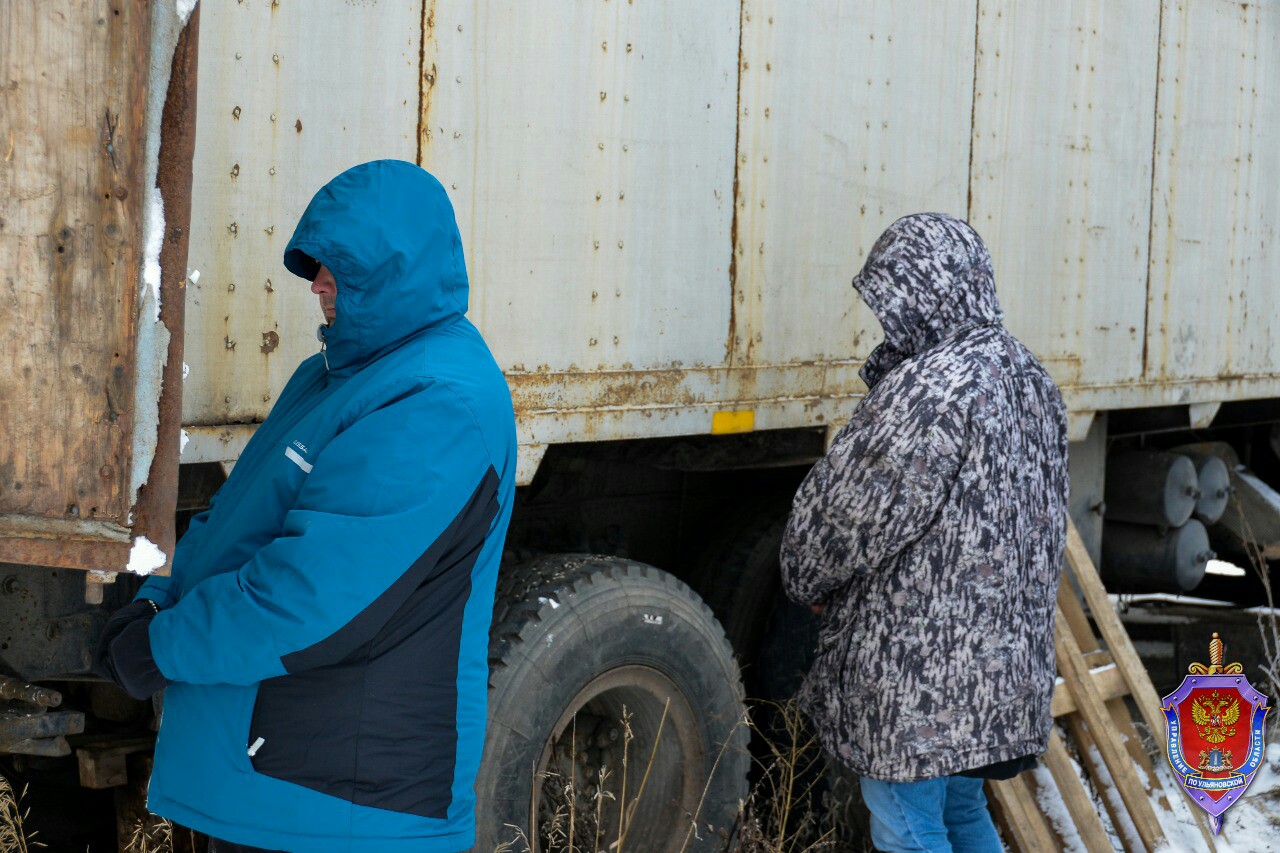 ФСБ и полиция накрыли склад с контрафактной водкой в Ульяновской области